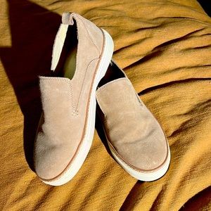 Almost new Crown Vintage slip on sued shoes